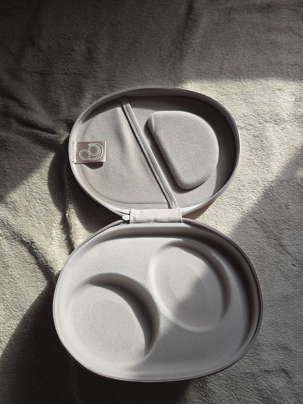 Bose Quiet Comfort Ultra Carrying Case - Beige