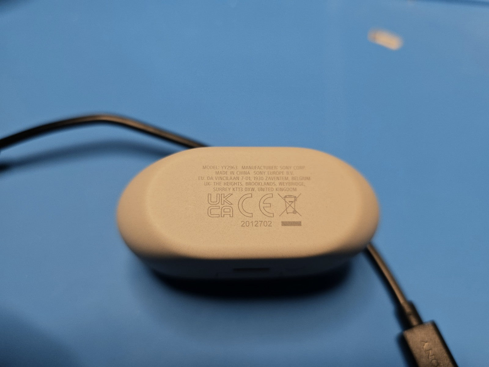 Sony WF-1000XM5 Wireless Over-the-Ear Headphones - Silver/Beige