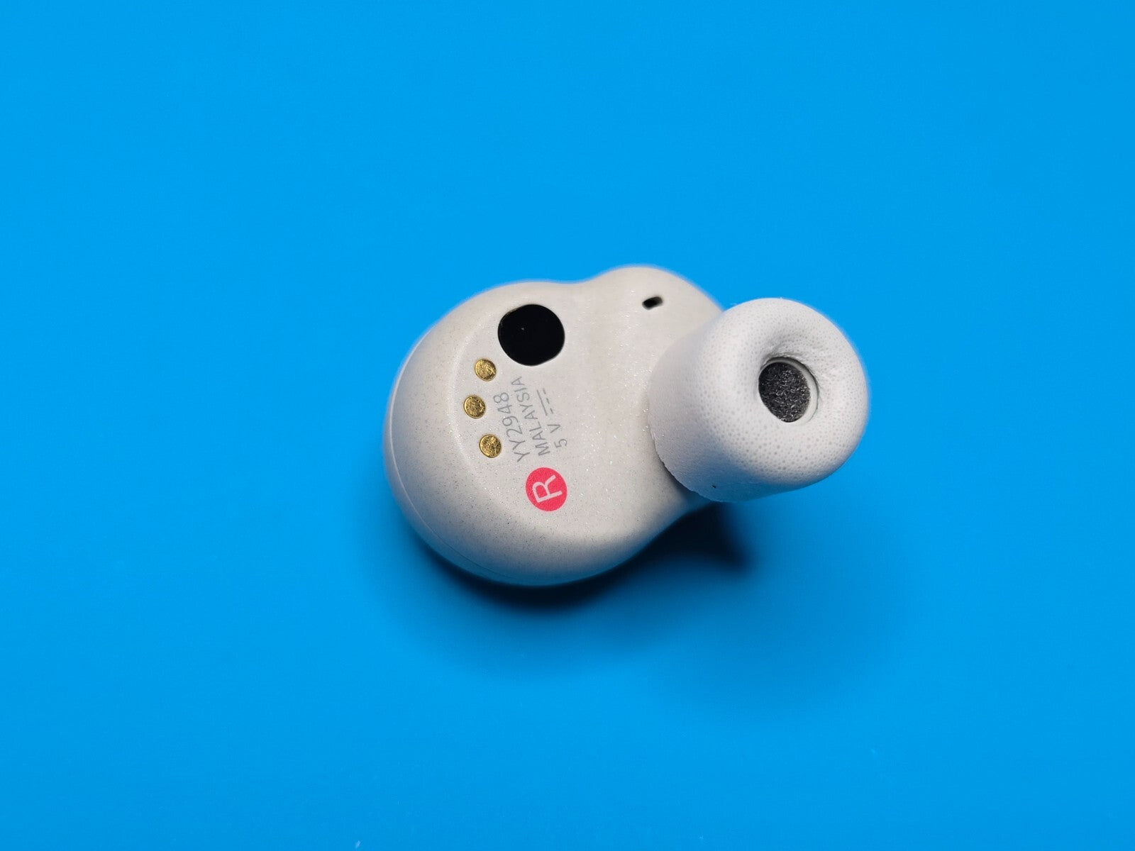 *BRAND NEW BATTERY* Right Ear ONLY Sony WF-1000XM4 Earbud (R) - Silver/Beige