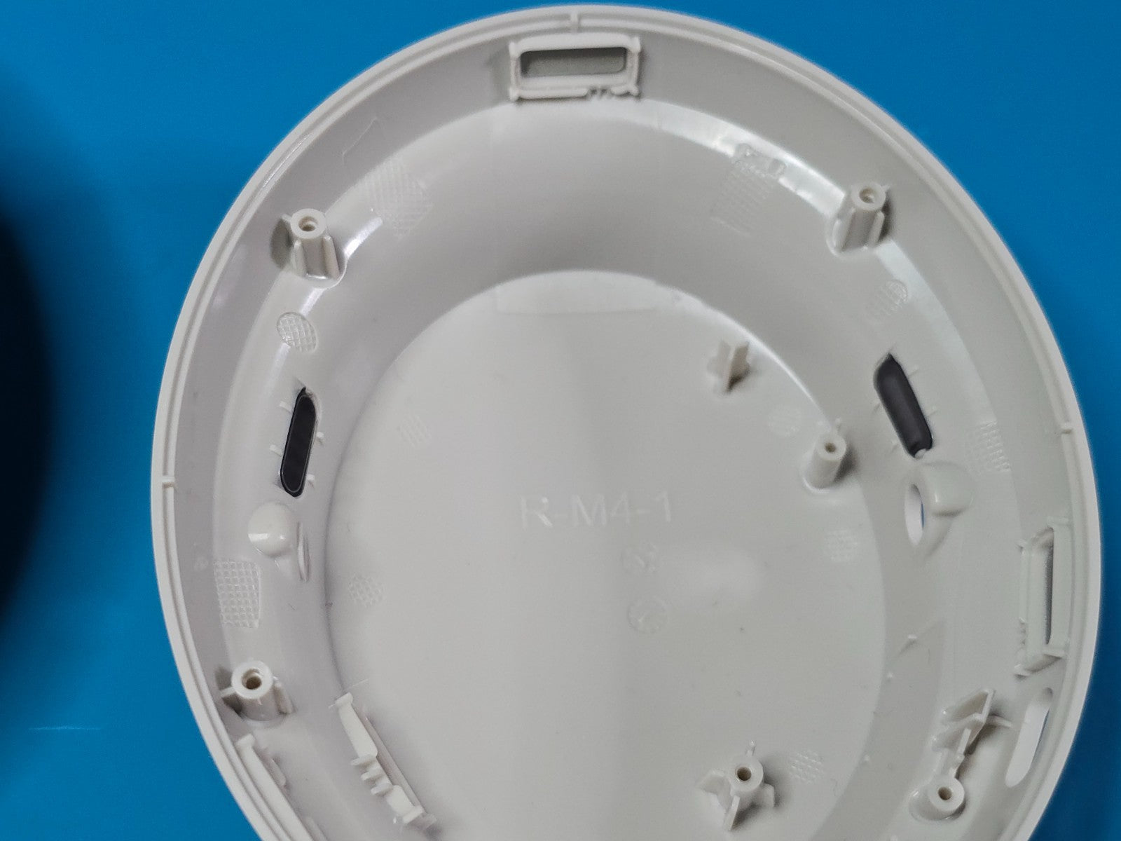 Bose Quietcomfort Ultra Headphones - Replacement Earcup Housing - Beige